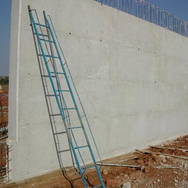 Áridos Pascual pared con escalera